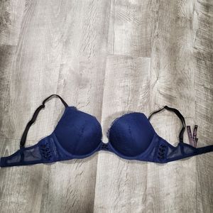Victoria's Secret bombshell plunge bra